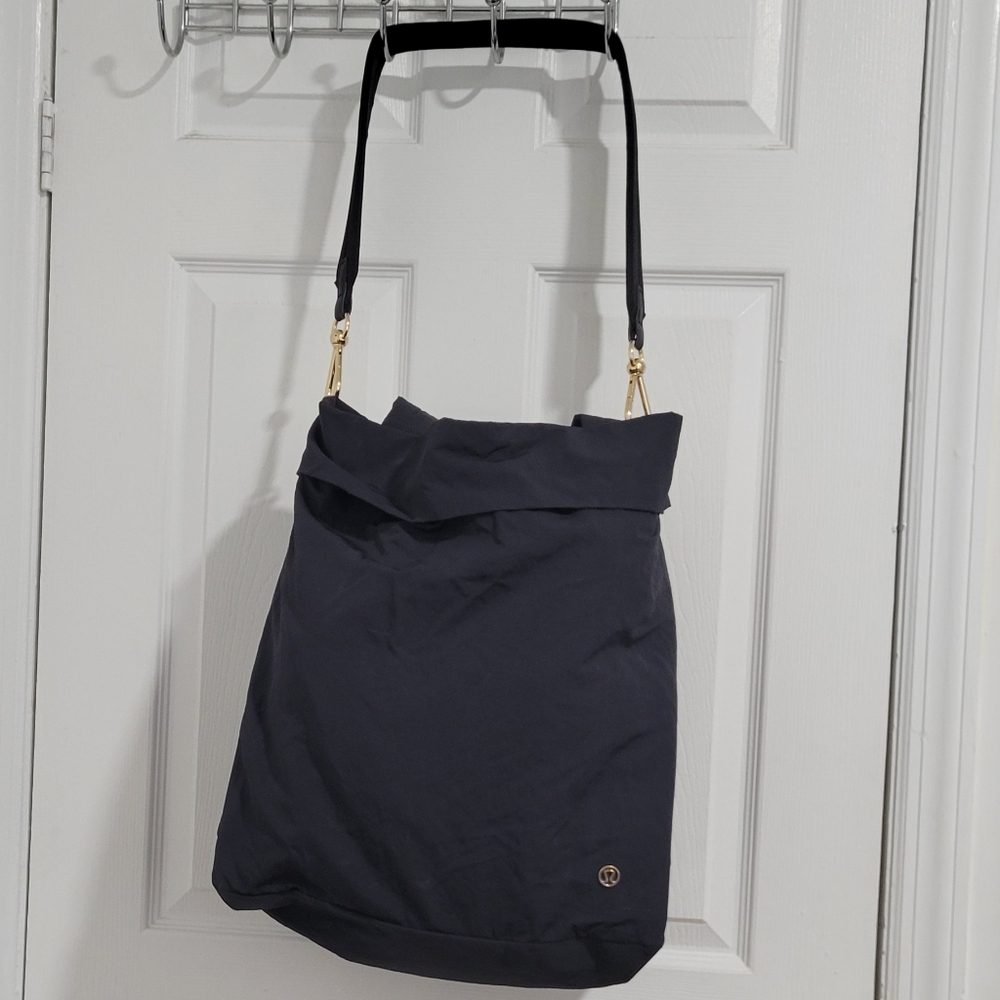 Lululemon  Black Tote Bag - Picture 2 of 10